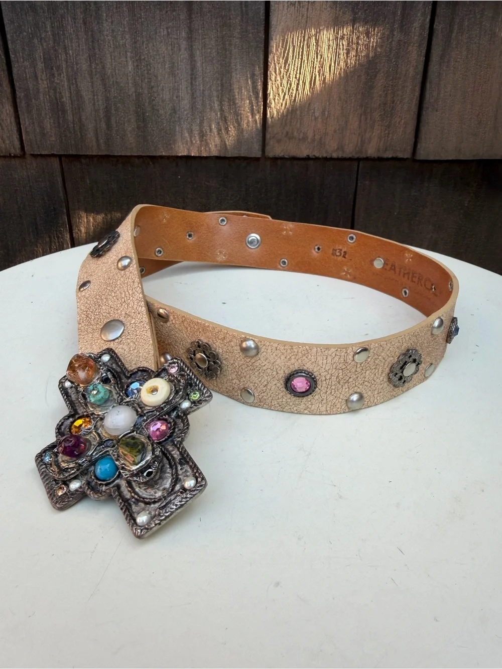 Vintage Y2K Leatherock distressed beige leather belt studs & cross stones Sz M